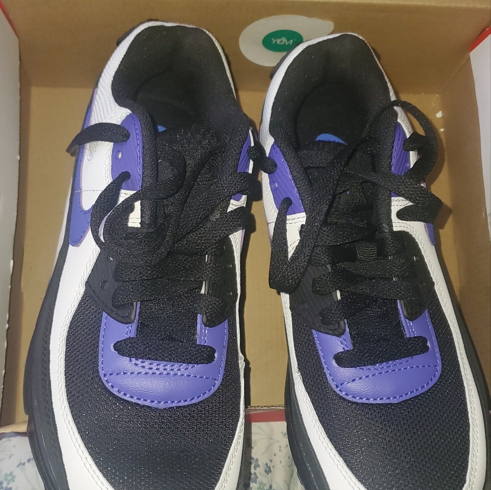 Brand New - Picture 3 of 4